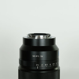 SONY Distagon T* FE 35mm F1.4 ZA SEL35F14Z