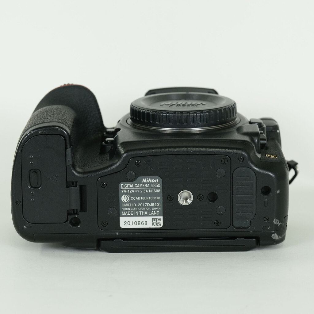 Nikon D850