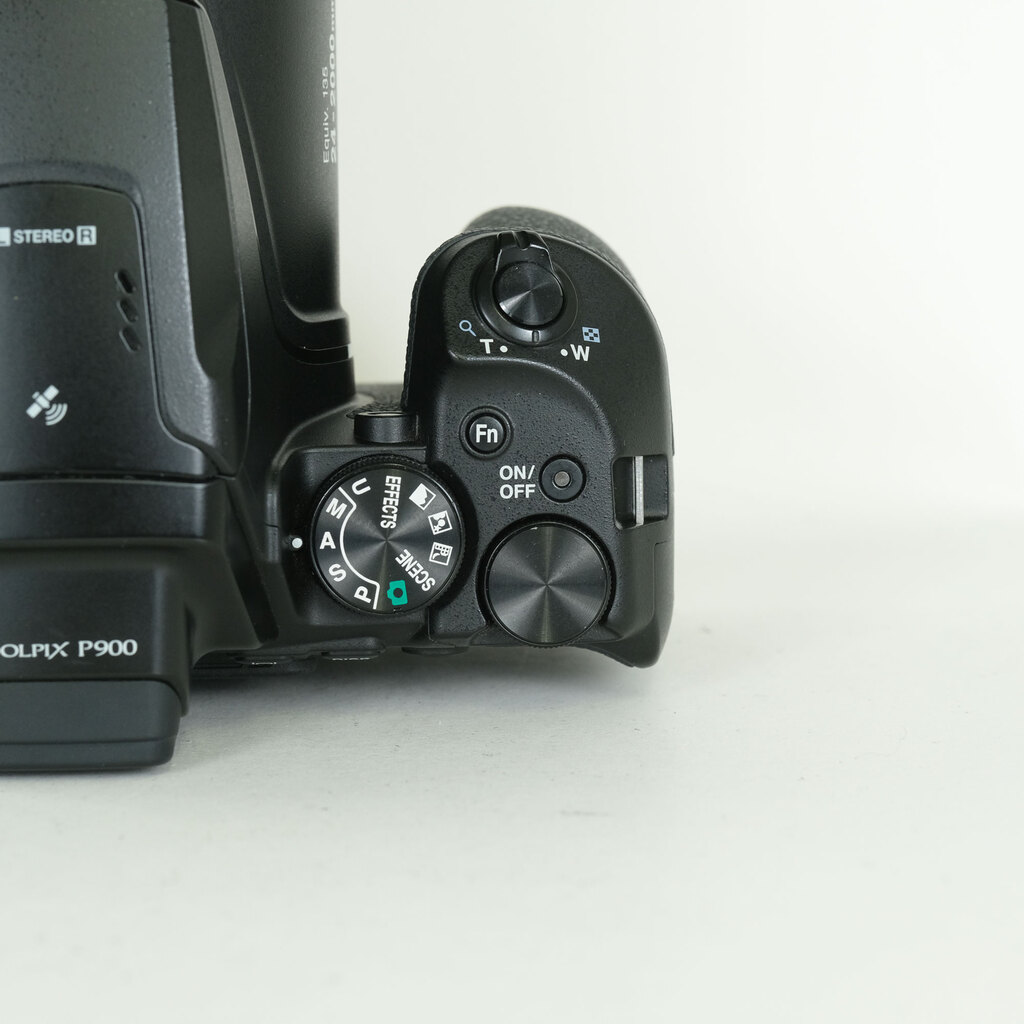 Nikon COOLPIX P900