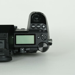 Panasonic LUMIX DC-S1 Panasonic LUMIX DC-S1