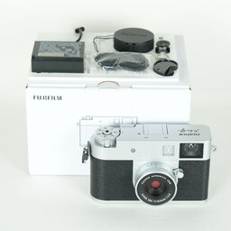 FUJIFILM X half X-HF1