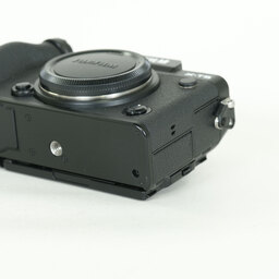FUJIFILM X-T5