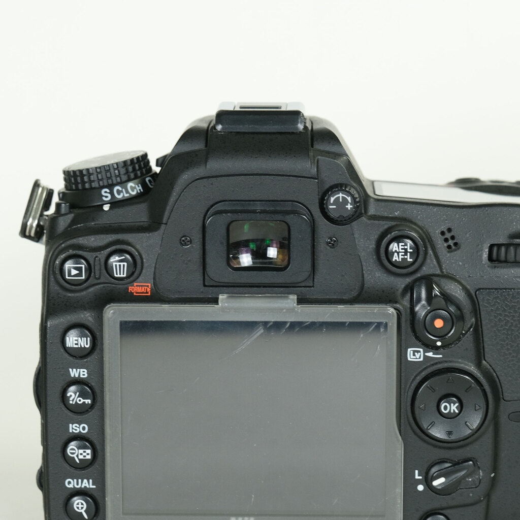 Nikon D7000