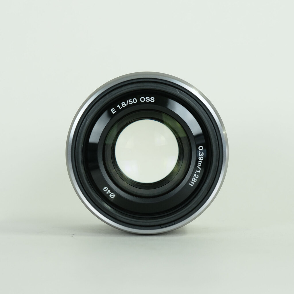 SONY E 50mm F1.8 OSS SEL50F18 SONY E 50mm F1.8 OSS SEL50F18
