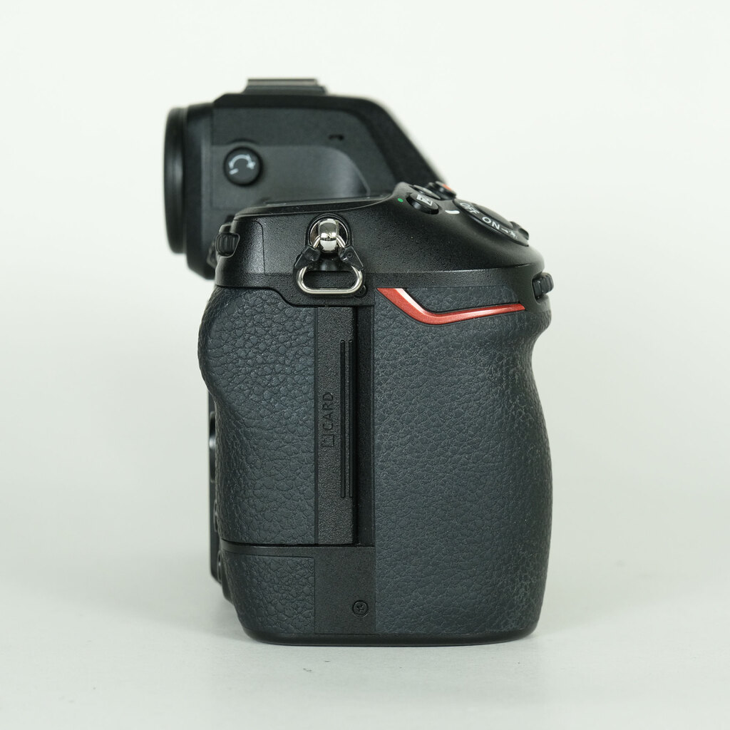 Nikon Z8