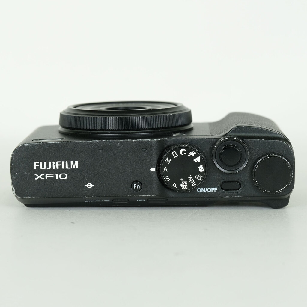 FUJIFILM XF10 ブラック