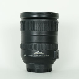 Nikon AF-S DX VR Zoom-Nikkor 18-200mm F3.5-5.6G IF-ED