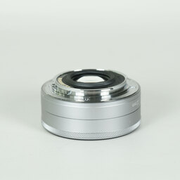 Canon EF-M22mm F2 STM