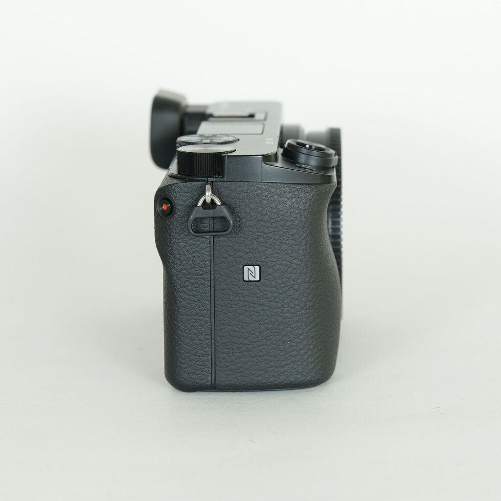 SONY α6100（ILCE-6100）