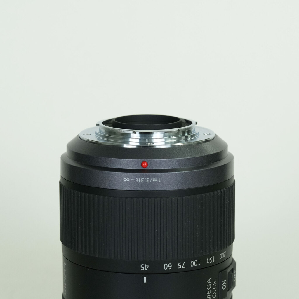 Panasonic LUMIX G VARIO 45-200mm F4.0-F5.6 MEGA O.I.S. H-FS045200