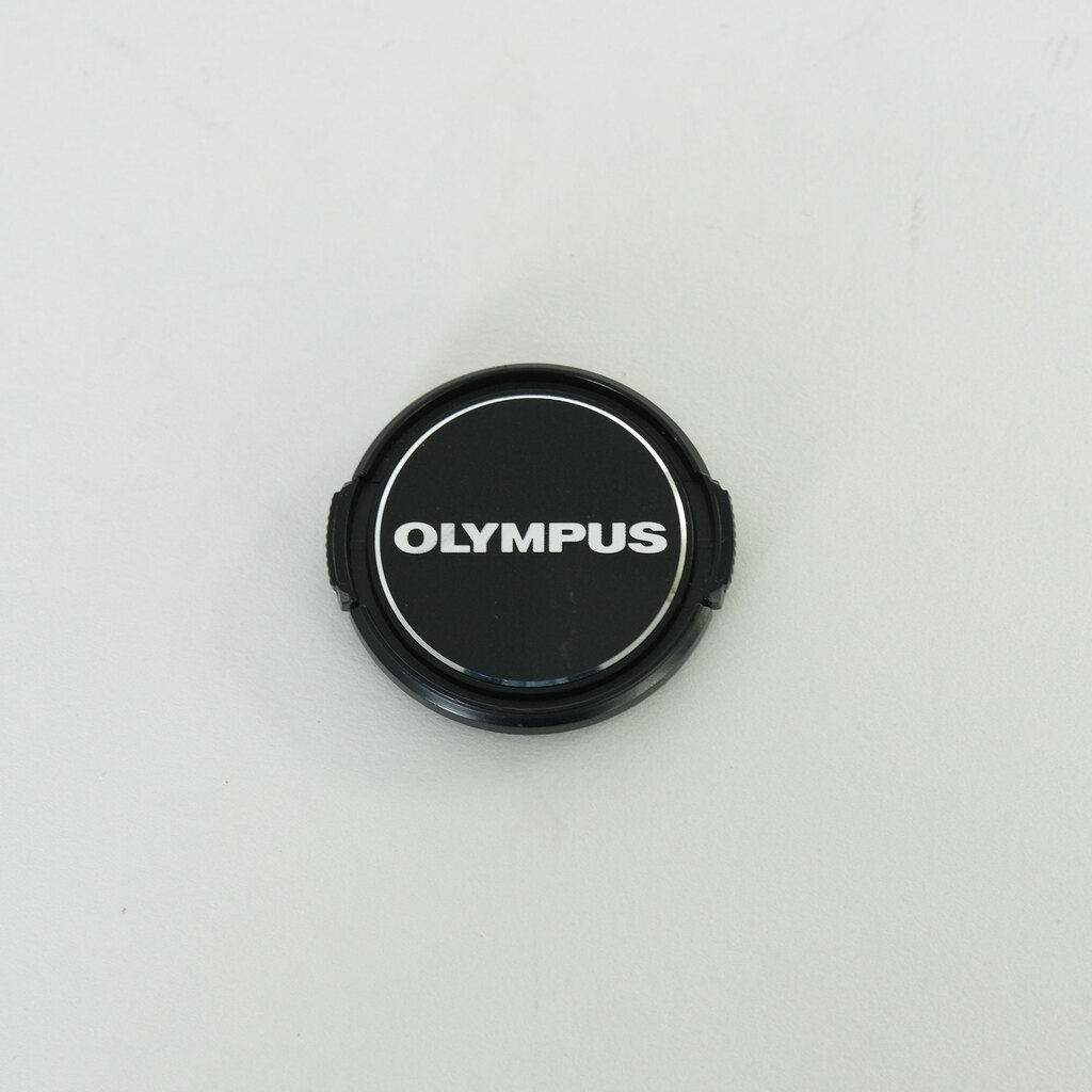 OLYMPUS M.ZUIKO DIGITAL 17mm F2.8 シルバー