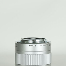 Panasonic LUMIX G VARIO 35-100mm / F4.0-5.6 ASPH. / MEGA O.I.S.