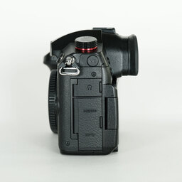 Panasonic LUMIX DC-GH5M2
