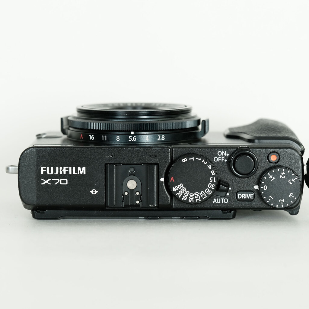 FUJIFILM X70 ブラック