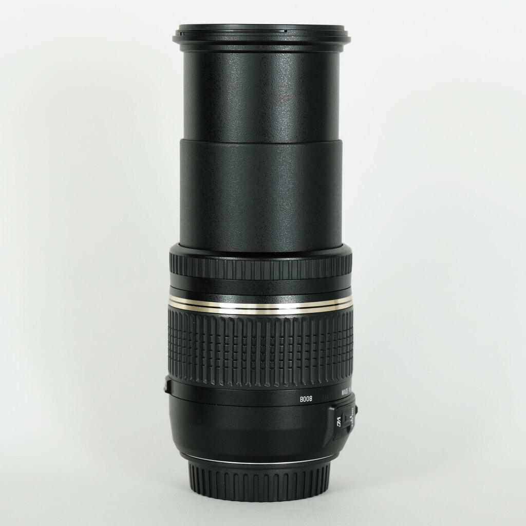 TAMRON 18-270mm F3.5-6.3 DiII VC PZD/Model B008E（キヤノンEF用）
