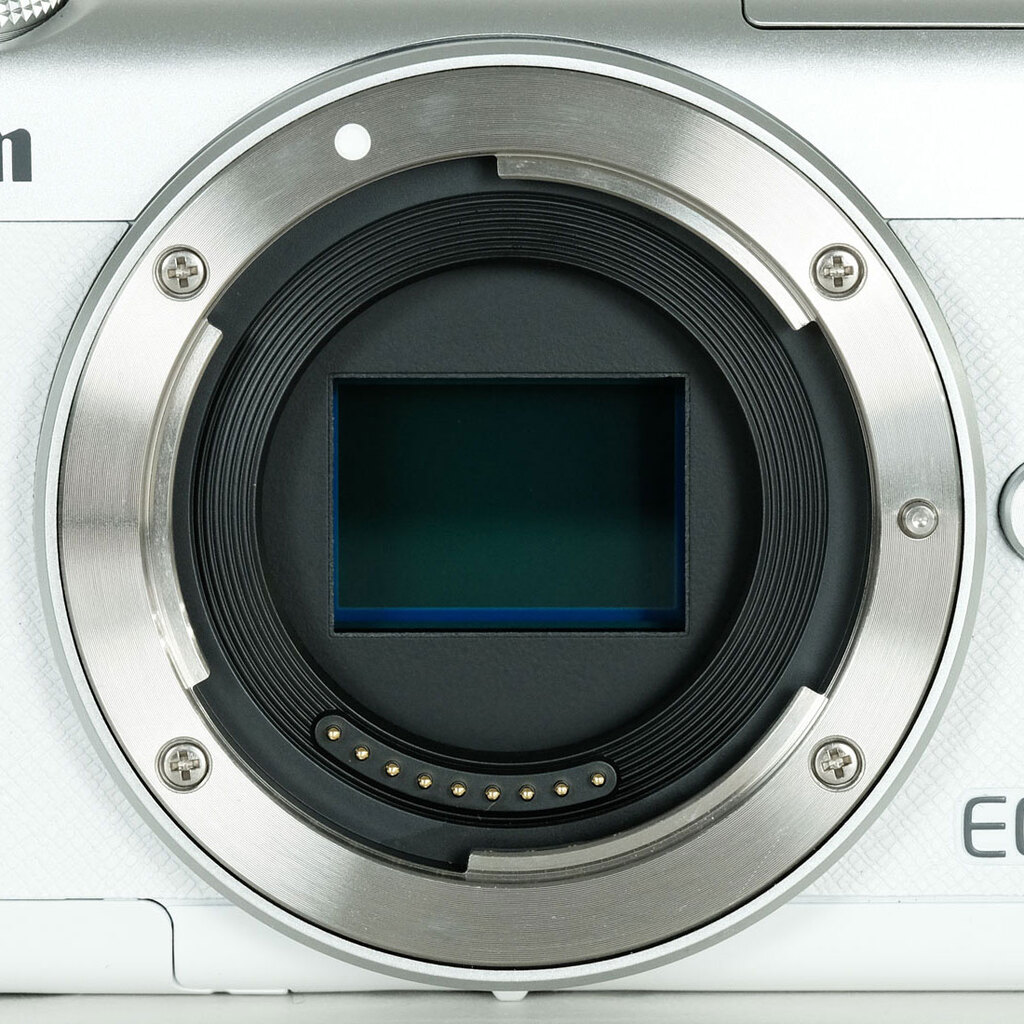 Canon EOS M200 ボディ ホワイト