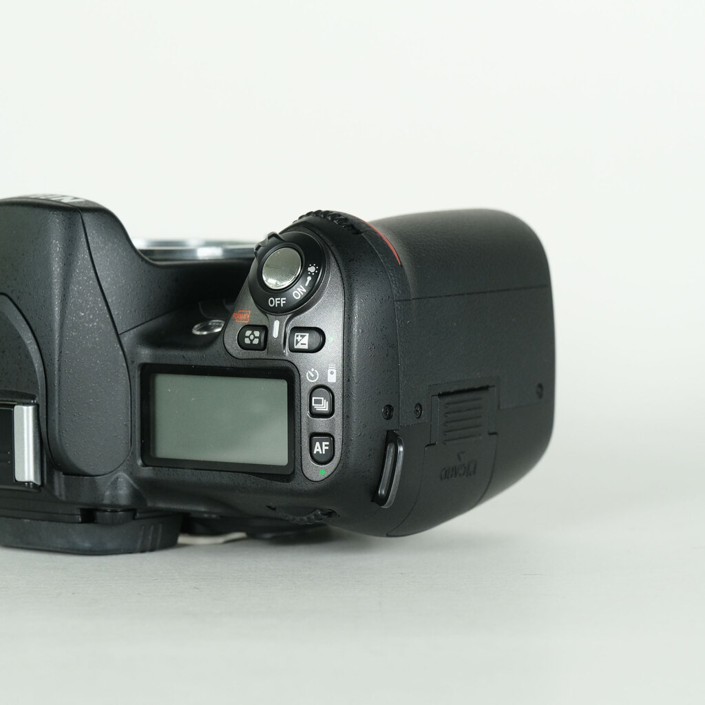 Nikon D80 ボディの出品 | ONE SCENE（ワンシーン）