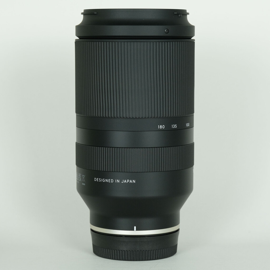 TAMRON 70-180mm F/2.8 Di III VXD (Model A056) [ ソニーE用 ]の出品 