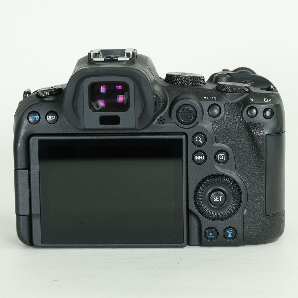 Canon EOS R6