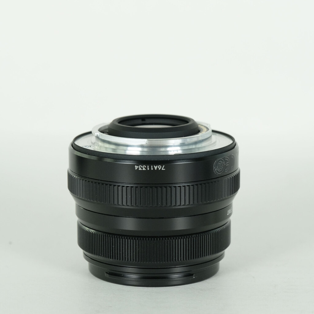 FUJIFILM XF35mmF2 R WRの出品 | ONE SCENE（ワンシーン）