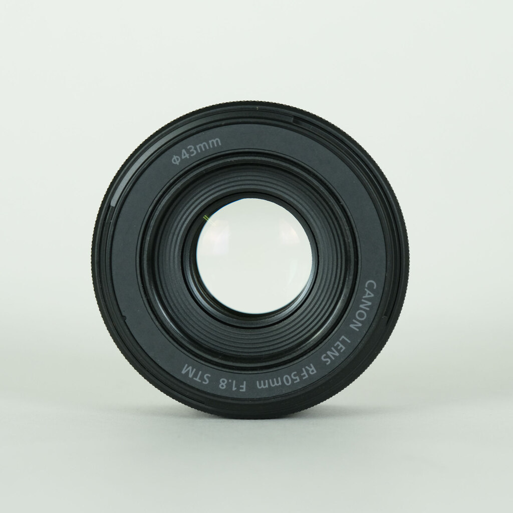 Canon RF50mm F1.8 STM Canon RF50mm F1.8 STM