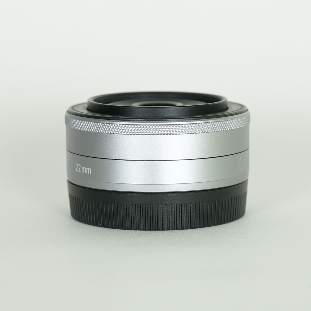 Canon EF-M22mm F2 STM