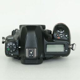 Nikon D780