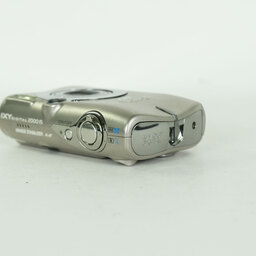 Canon IXY DIGITAL 2000IS