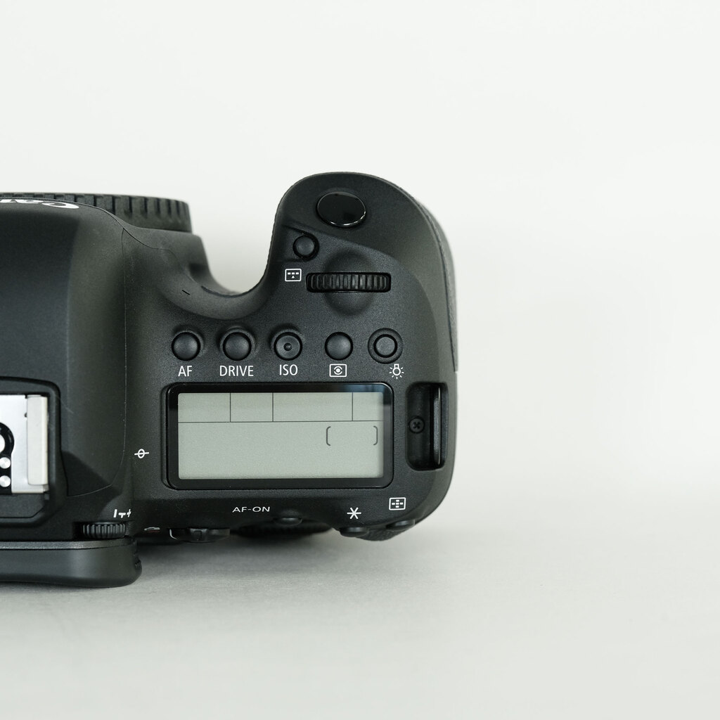 Canon EOS 6D Mark II