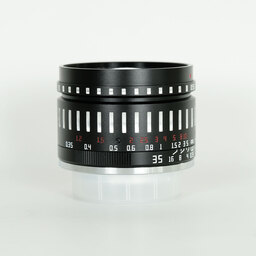 銘匠光学 TTArtisan 35mm F0.95 C (フジフイルムX用) ブラック×シルバー