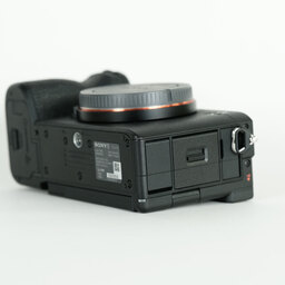 SONY α7C II（ILCE-7CM2）