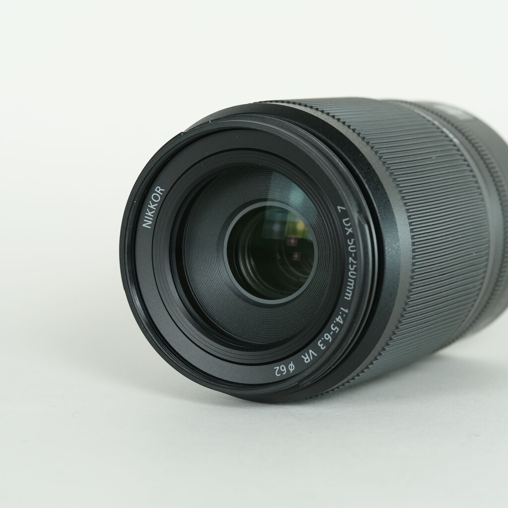 Nikon NIKKOR Z DX 50-250mm f/4.5-6.3 VR Nikon NIKKOR Z DX 50-250mm f/4.5-6.3 VR