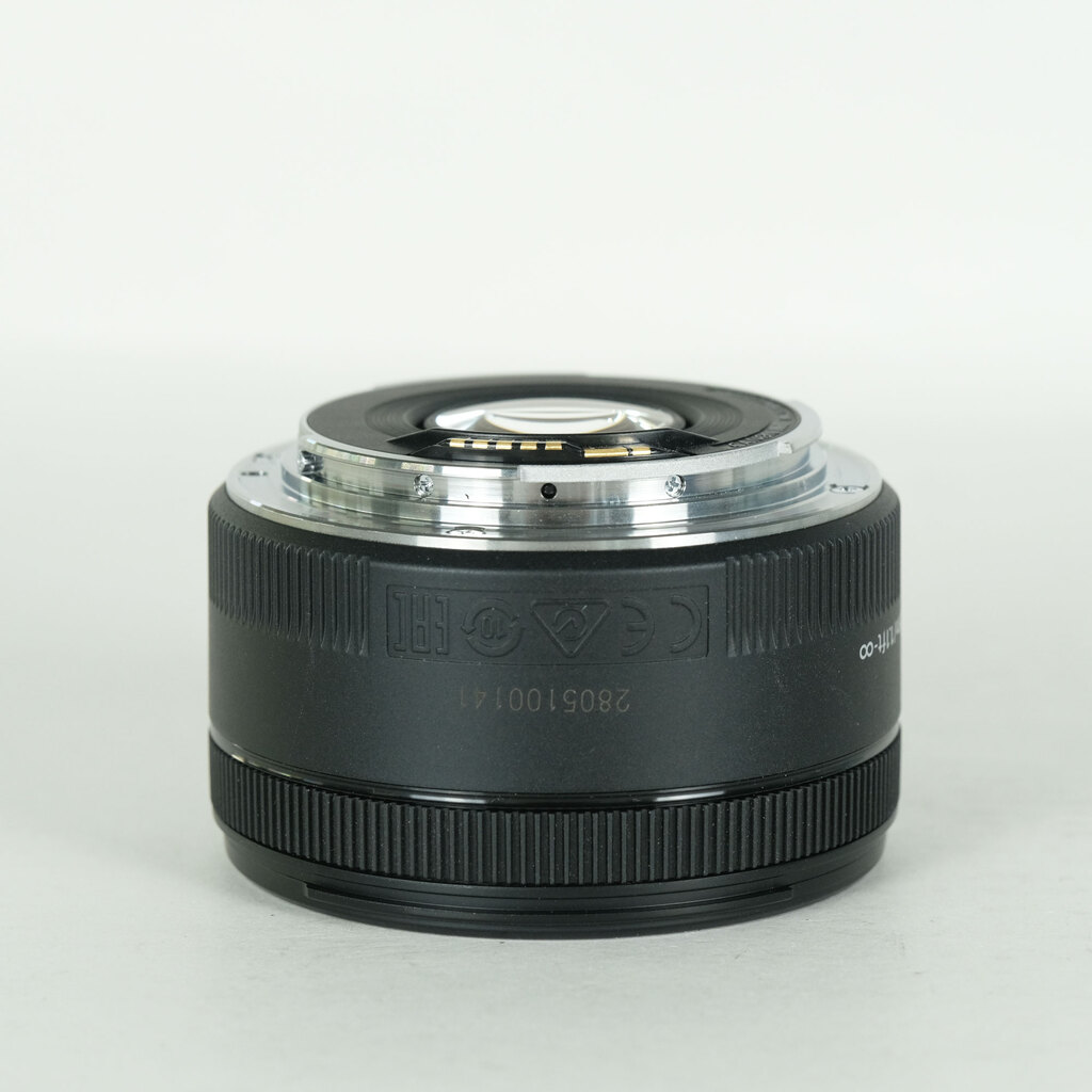 Canon EF50mm F1.8 STMの出品 | ONE SCENE（ワンシーン）