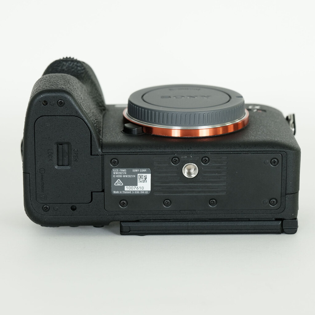 SONY α7R V（ILCE-7RM5）の出品 | ONE SCENE（ワンシーン）