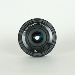 OM SYSTEM M.ZUIKO ED 14-42mm F3.5-5.6 EZ ブラック OM SYSTEM M.ZUIKO ED 14-42mm F3.5-5.6 EZ ブラック