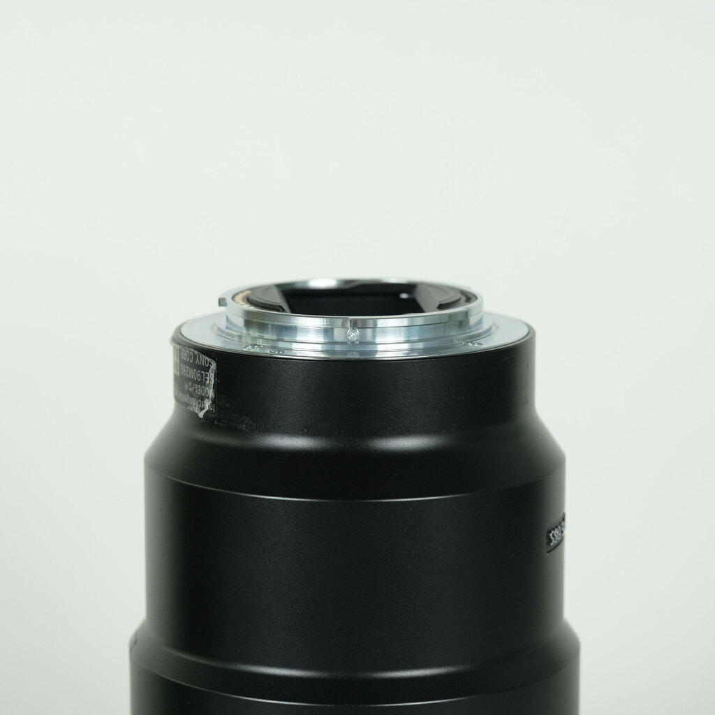 SONY FE 90mm F2.8 Macro G OSS SEL90M28G SONY FE 90mm F2.8 Macro G OSS SEL90M28G