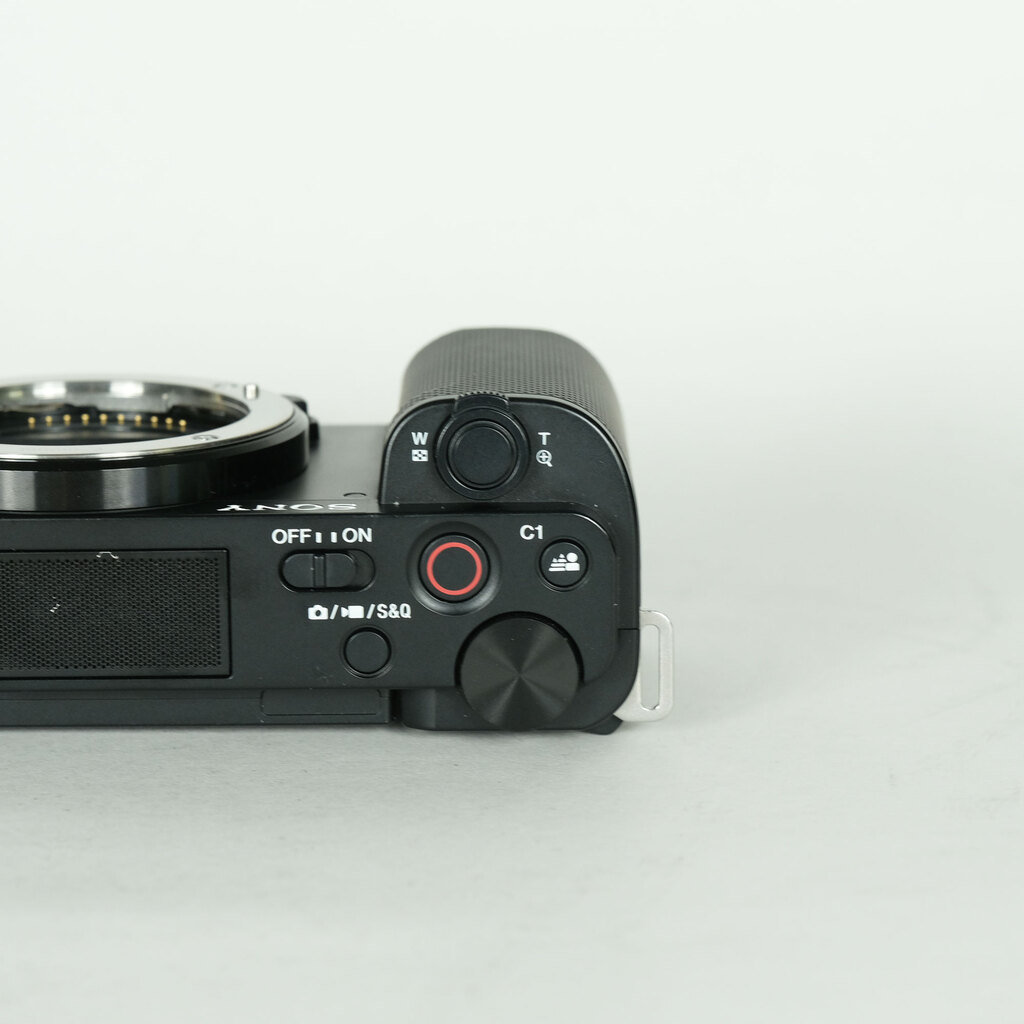 SONY VLOGCAM ZV-E10 SONY VLOGCAM ZV-E10