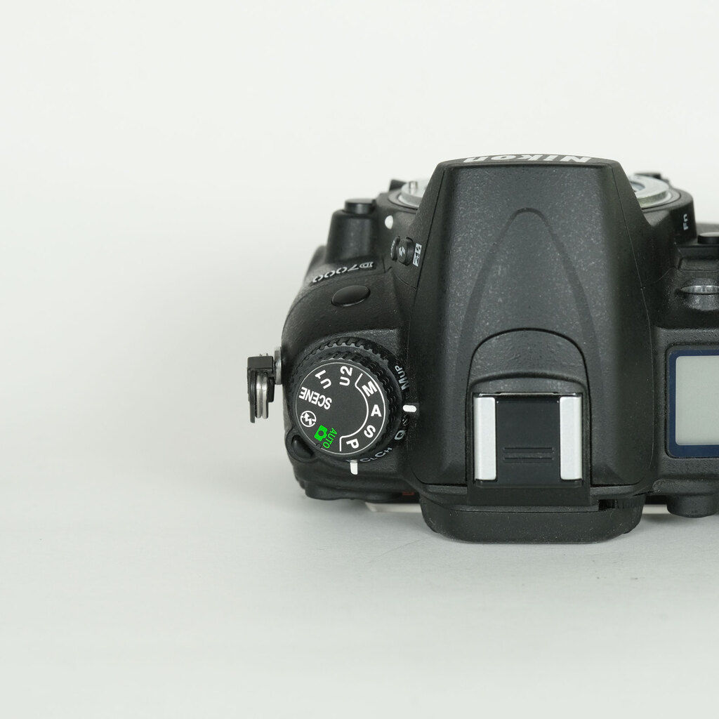 Nikon D7000の出品 | ONE SCENE（ワンシーン）