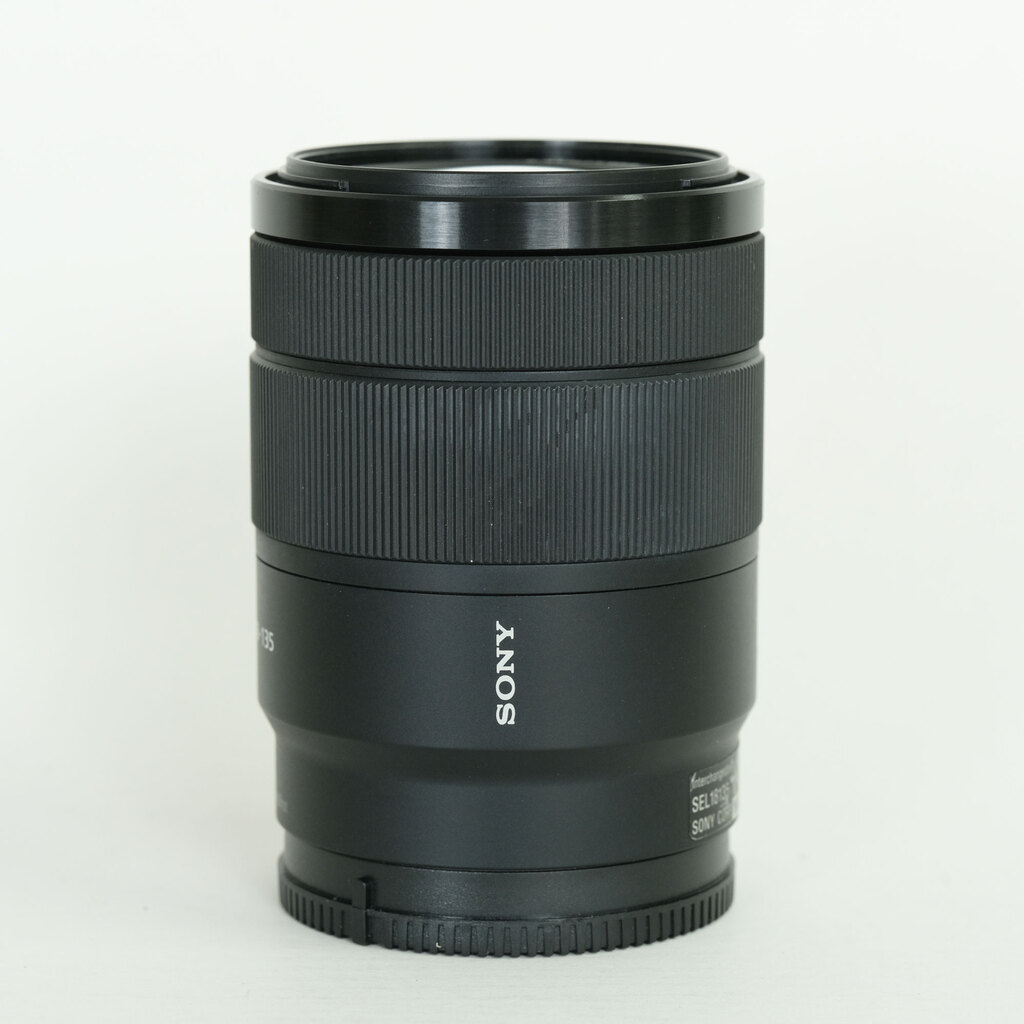 SONY E 18-135mm F3.5-5.6 OSS SEL18135