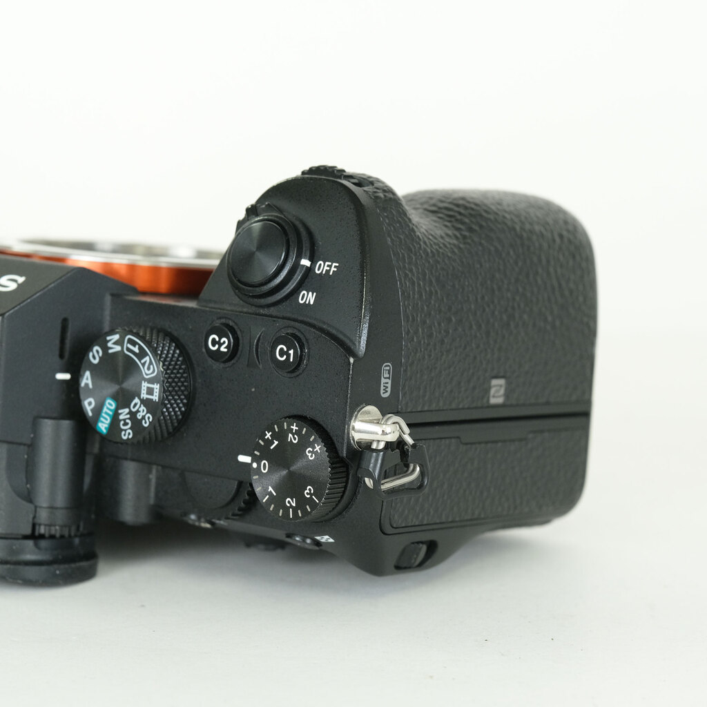 SONY α7 III(ILCE-7M3) SONY α7 III(ILCE-7M3)