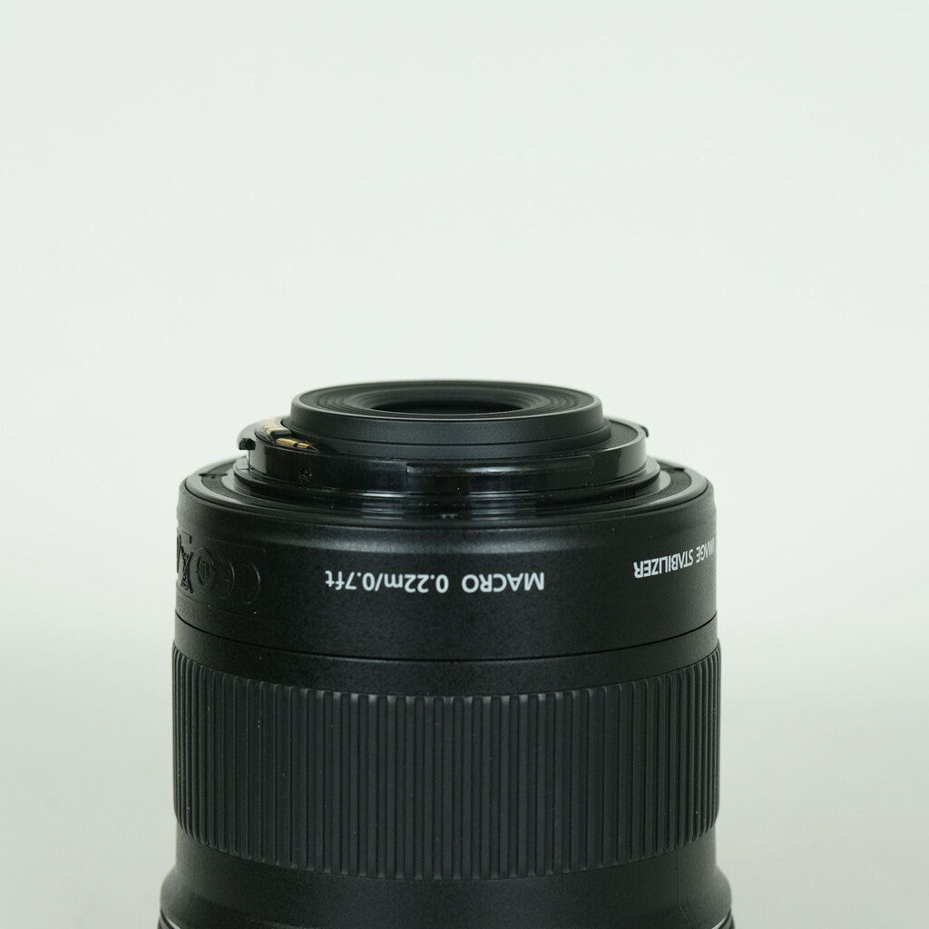 Canon EF-S10-18mm F4.5-5.6 IS STM