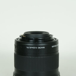 Canon EF-S10-18mm F4.5-5.6 IS STM