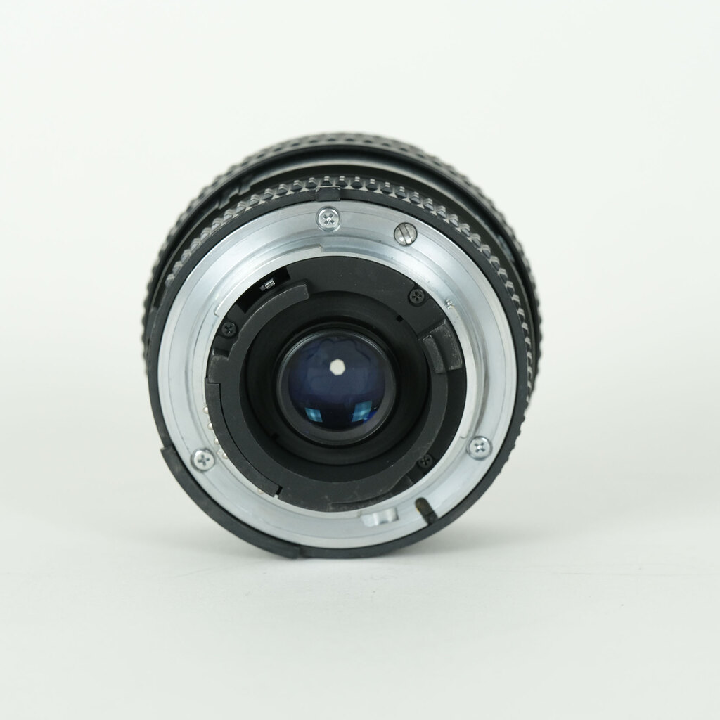 Nikon Ai AF Nikkor 20mm F2.8D