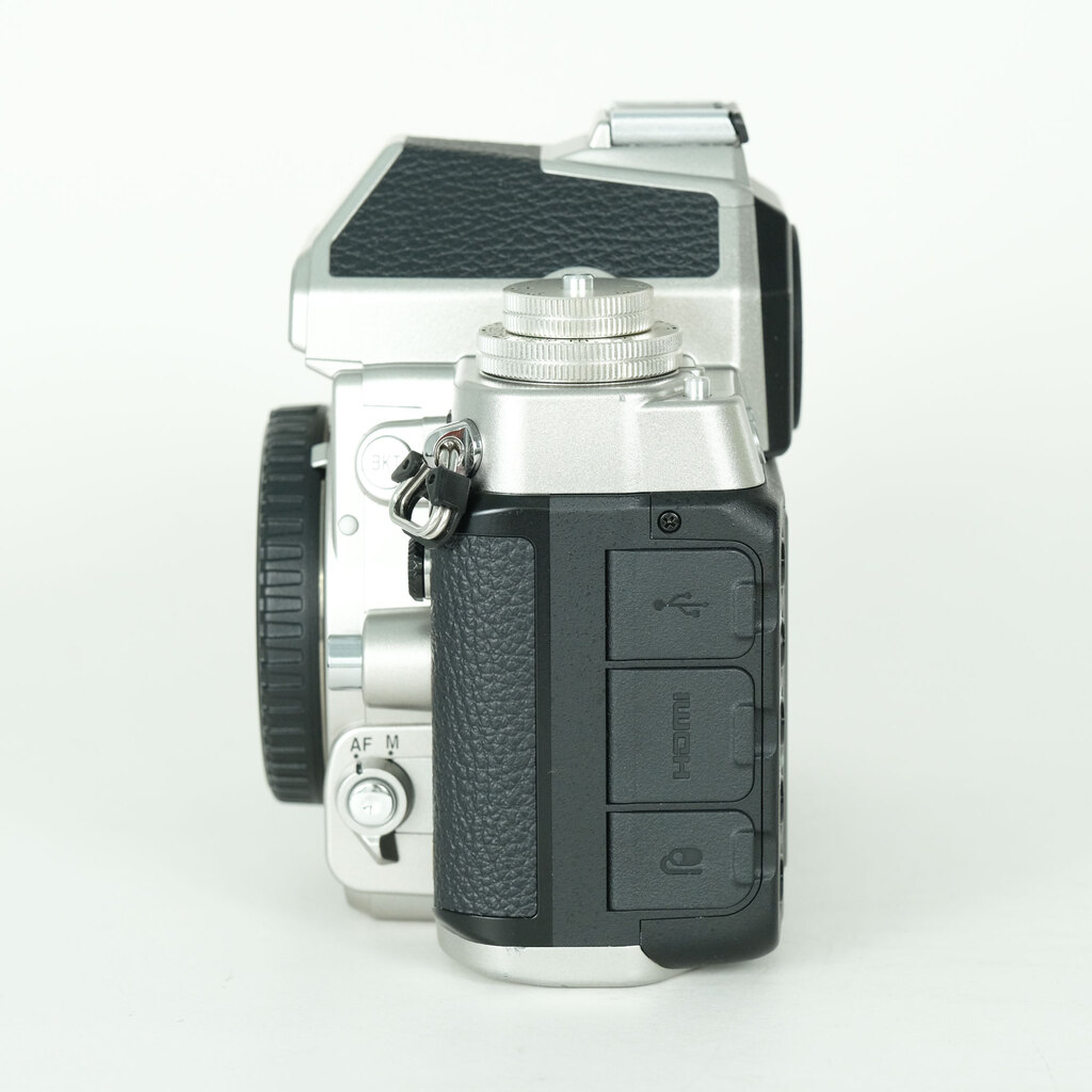 Nikon Dfの出品 | ONE SCENE（ワンシーン）