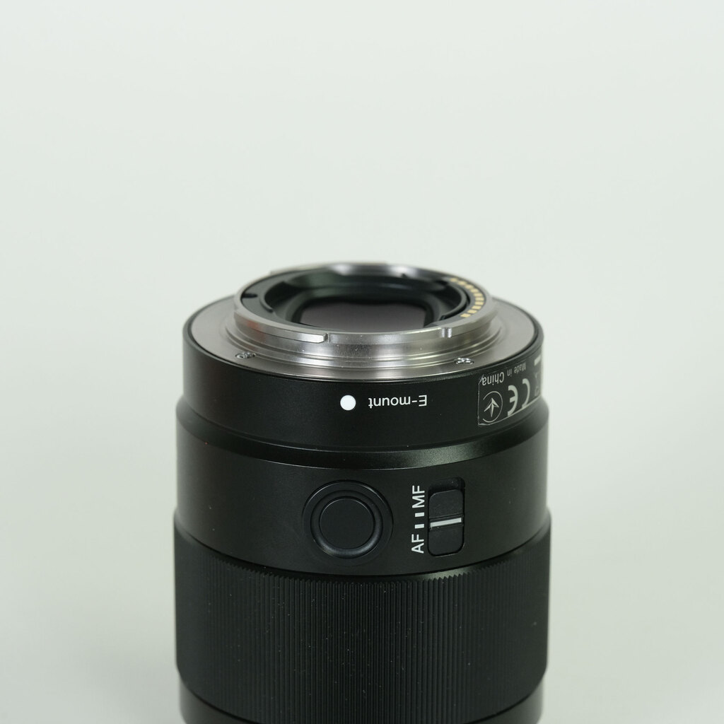 SONY FE 35mm F1.8 SEL35F18F