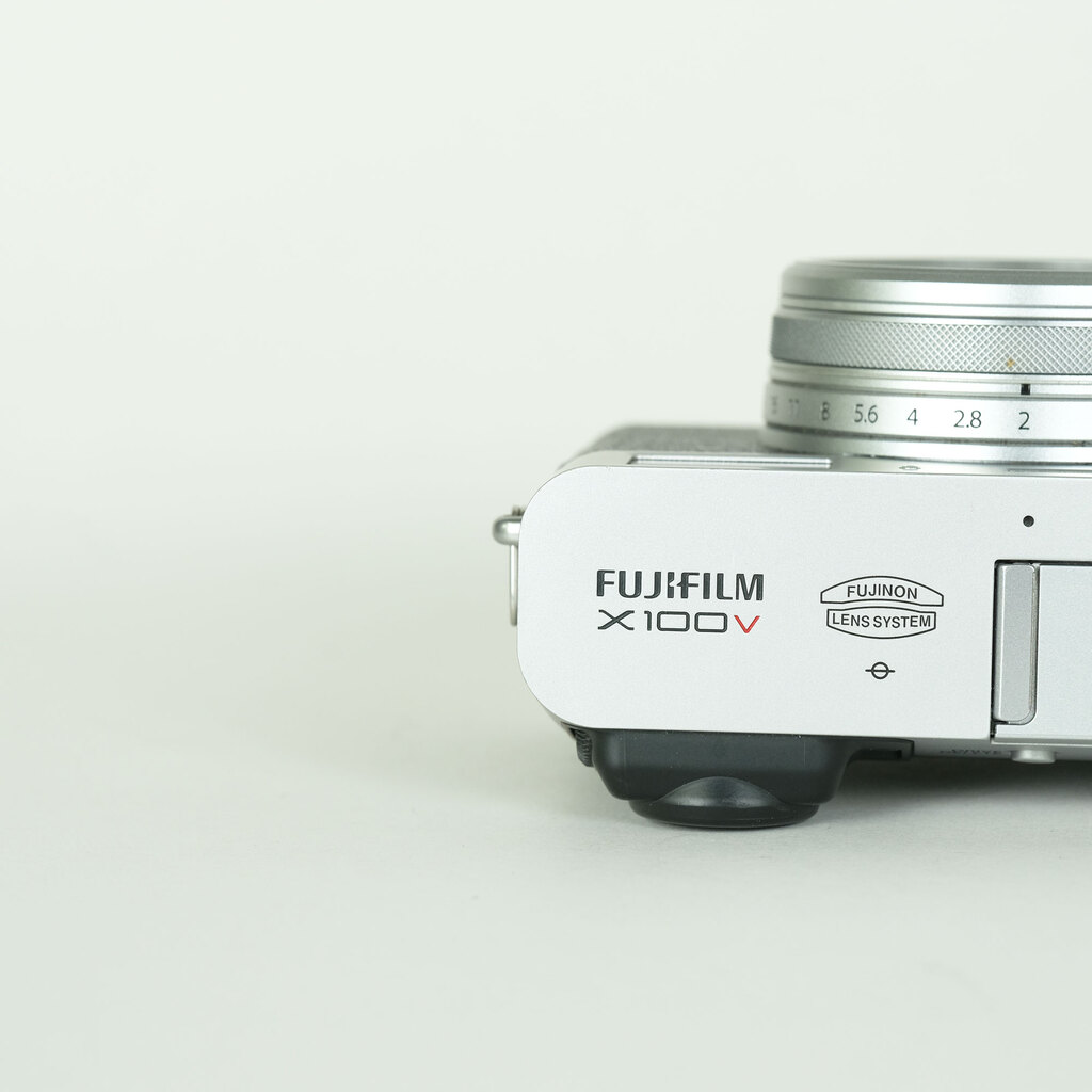 FUJIFILM X100V シルバー