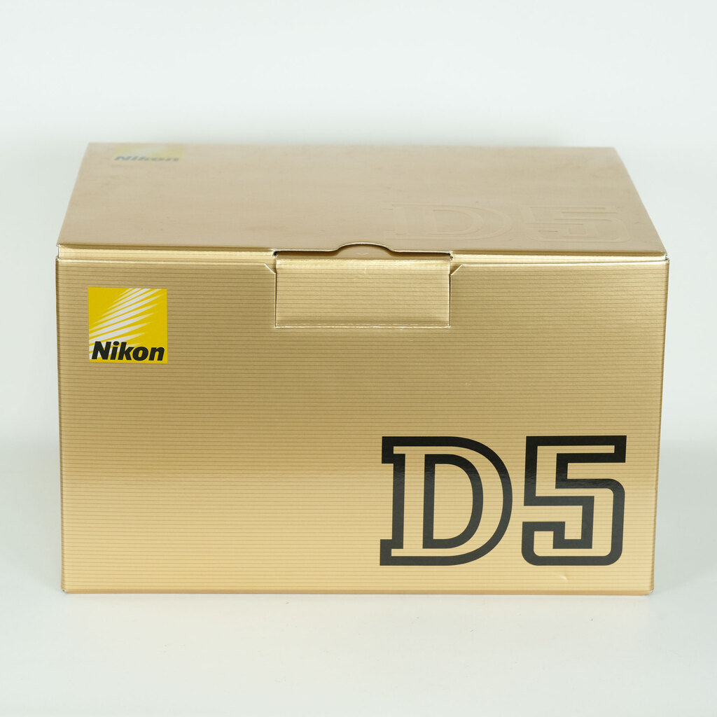 Nikon D5