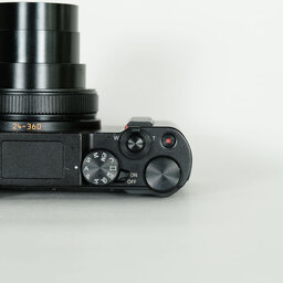 Panasonic LUMIX DC-TX2 ブラック