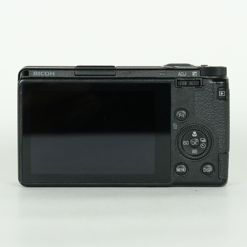 RICOH GR IIIの出品 | ONE SCENE（ワンシーン）