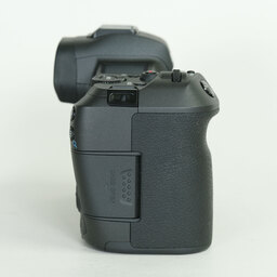 Canon EOS R